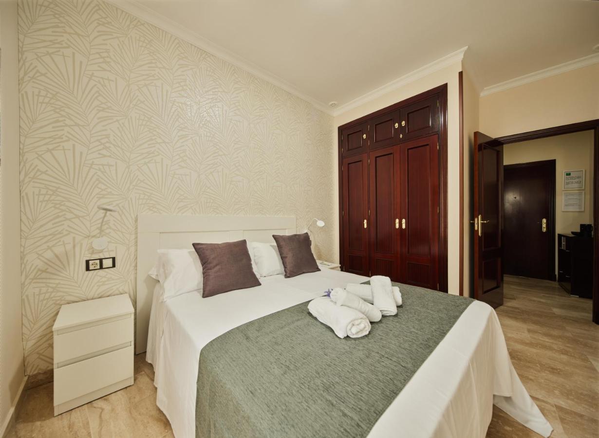 Apartamento Tavira Little Apartments Cadiz Bagian luar foto